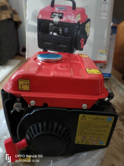 Generator pe benzină, nou.