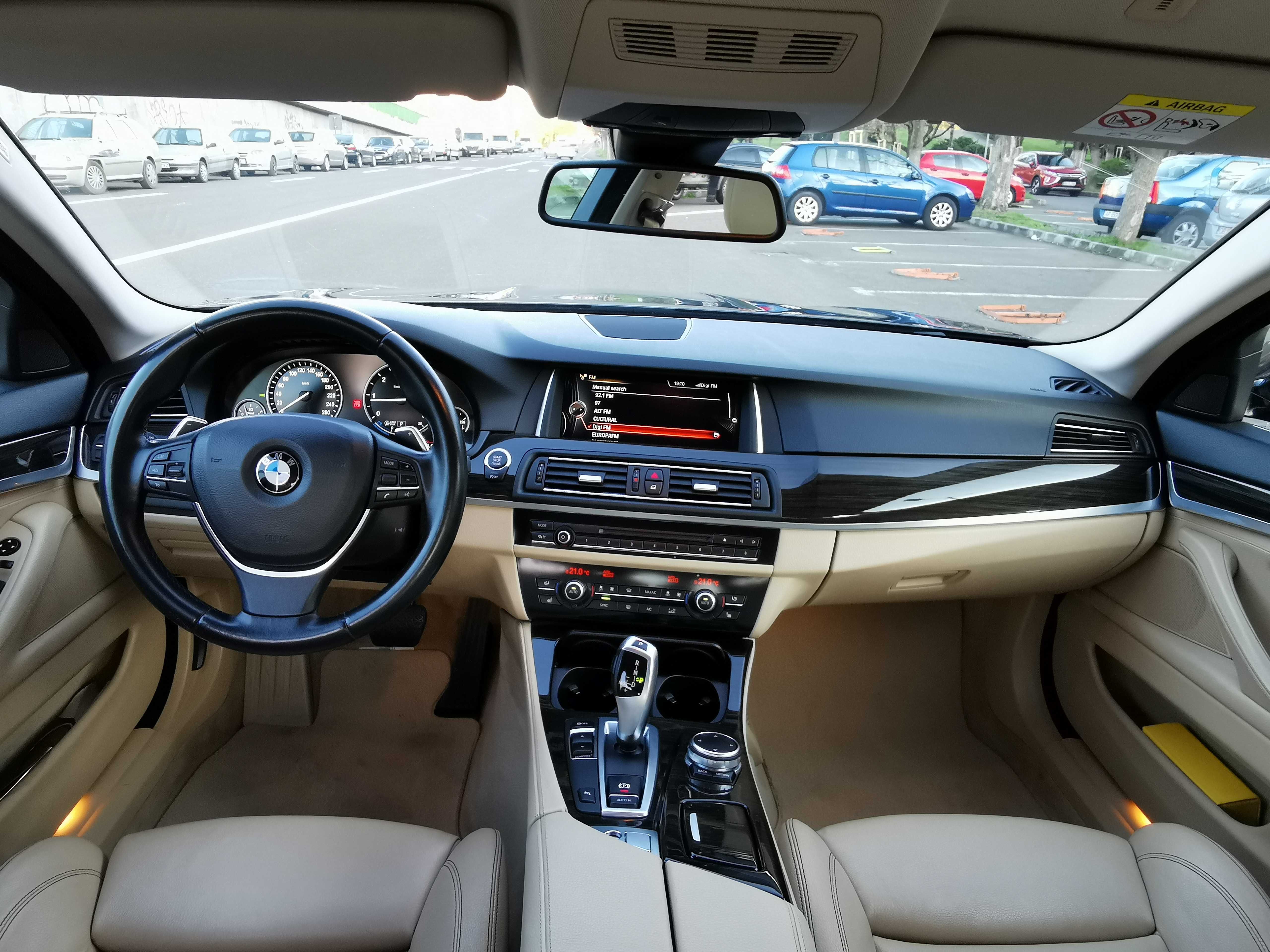 BMW Seria 5 520d Facelift, Luxury Line