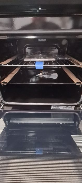 Чисто Нова свободностояща печка TECHNOLUX  Клас А