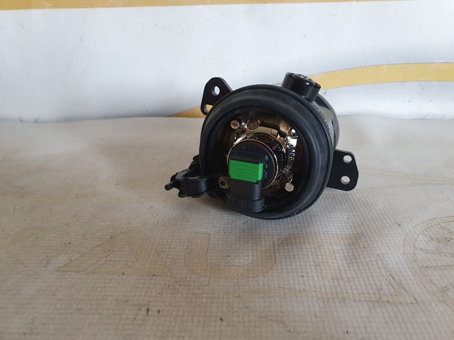 Proiector stanga Mercedes C W204 E W212 Vito 2010 cod A2128200956 NOU