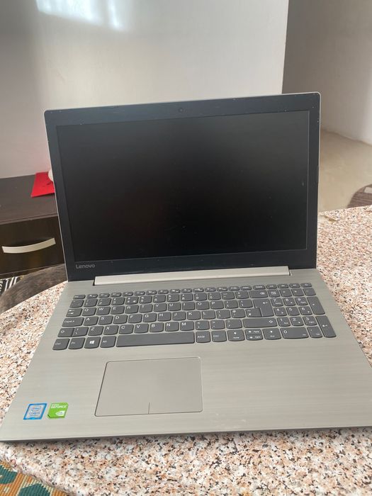 Laptop Acer – funcțional, doar Windows necesar