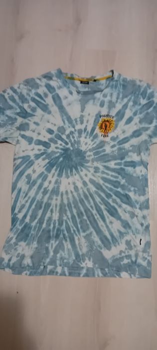 Лятна тениска с интересна шарка