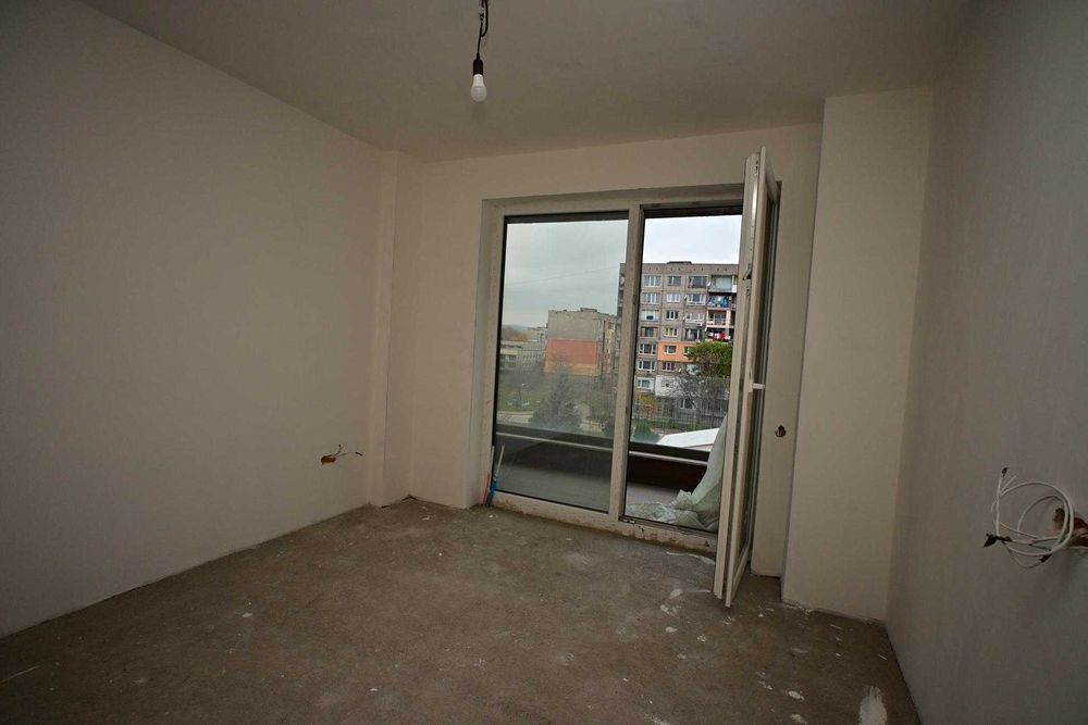 Двустаен ново строителство в затворен комплекс с басеин в гр. Перник