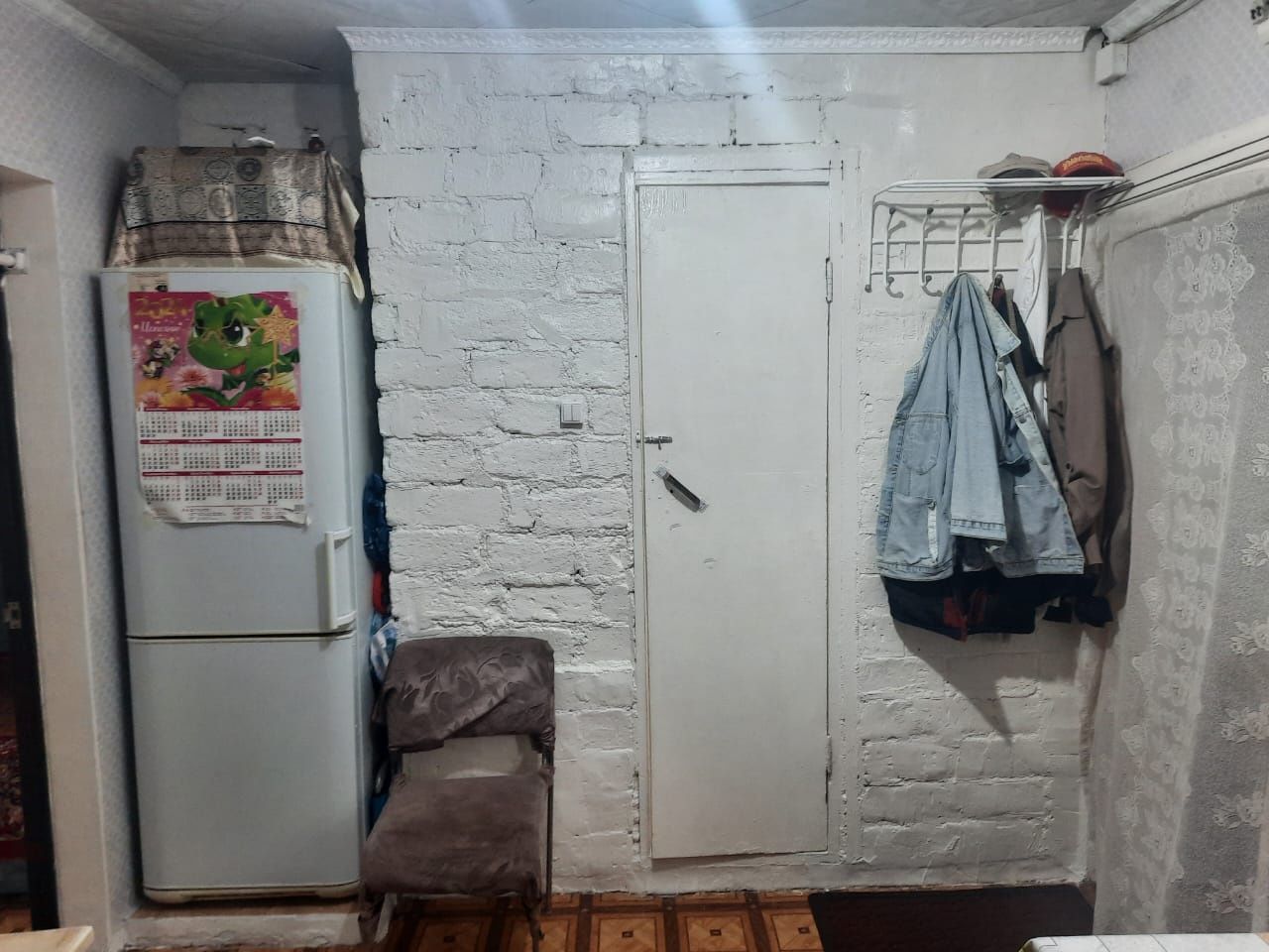 Продам полублагоустроиную квартиру