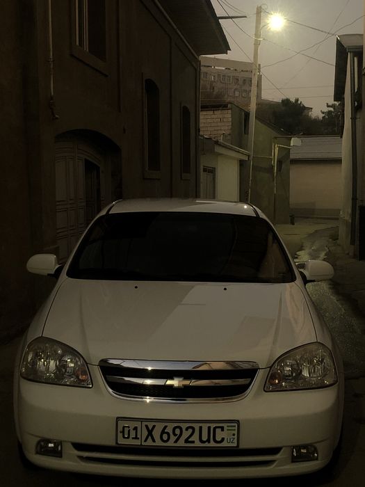 Lacetti. 1.8 mexanika sotiladi
