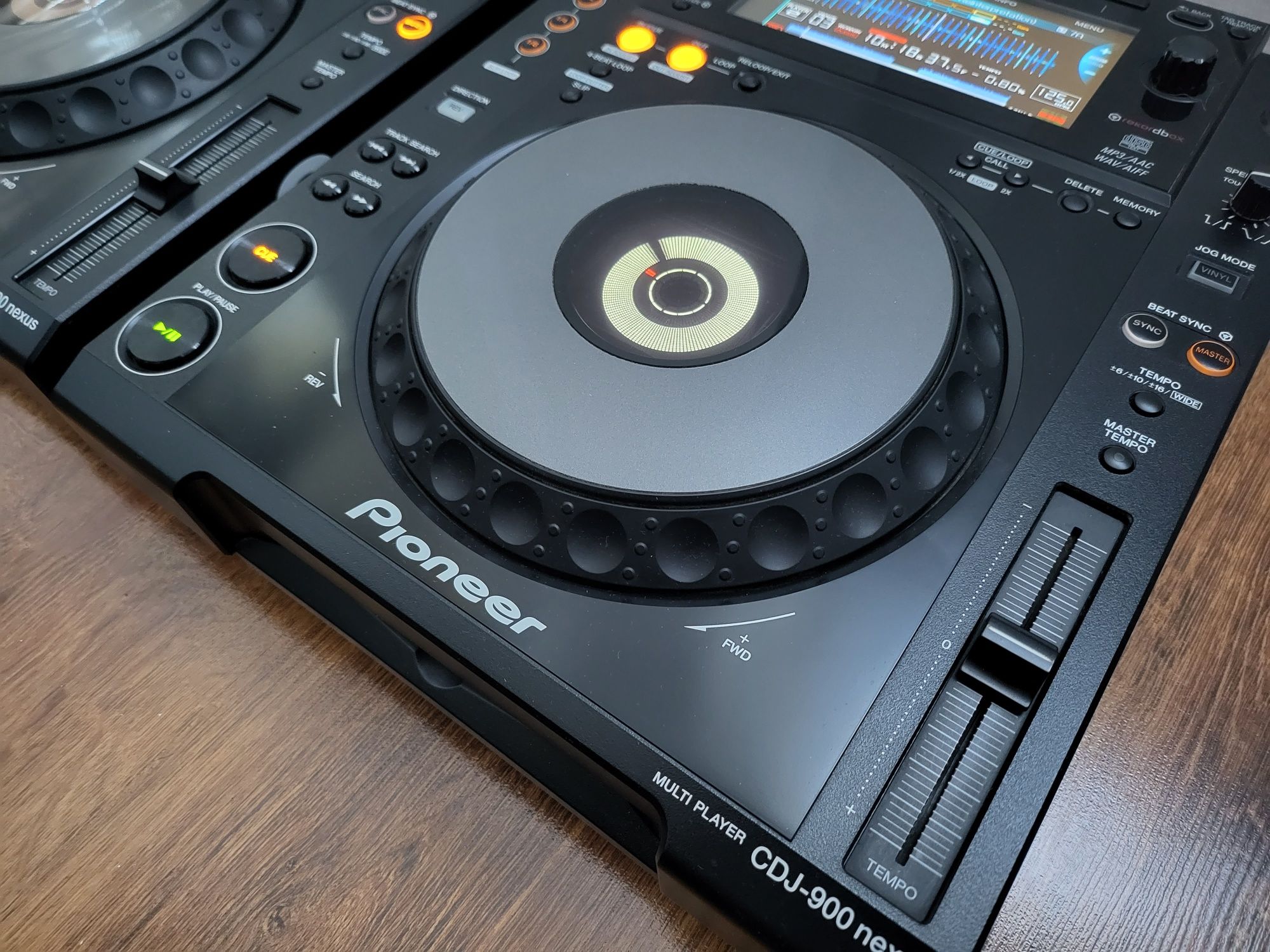 Pereche Playere CDJ 900 Nexus + case