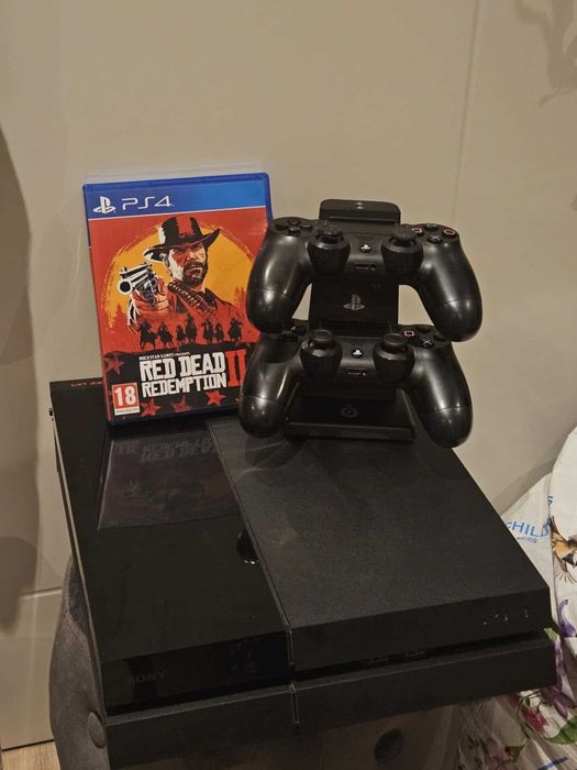 Ps4 500gb doua controler un joc toate cablu