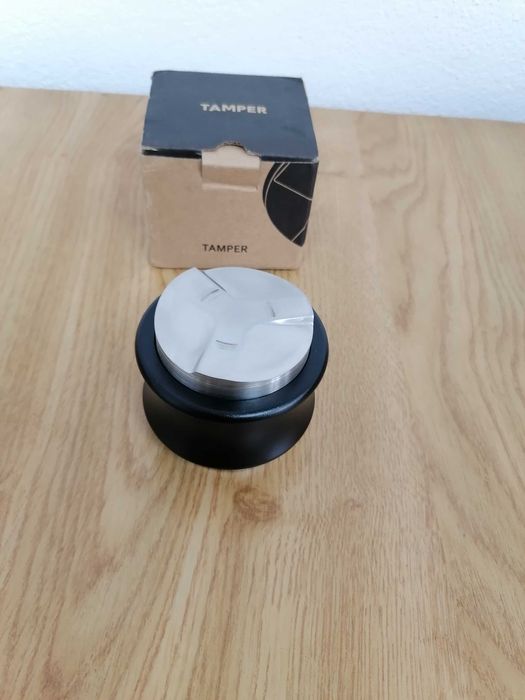 Tamper 53 mm cu nivelator cu autonivelare , inel magnetic, cos. screen