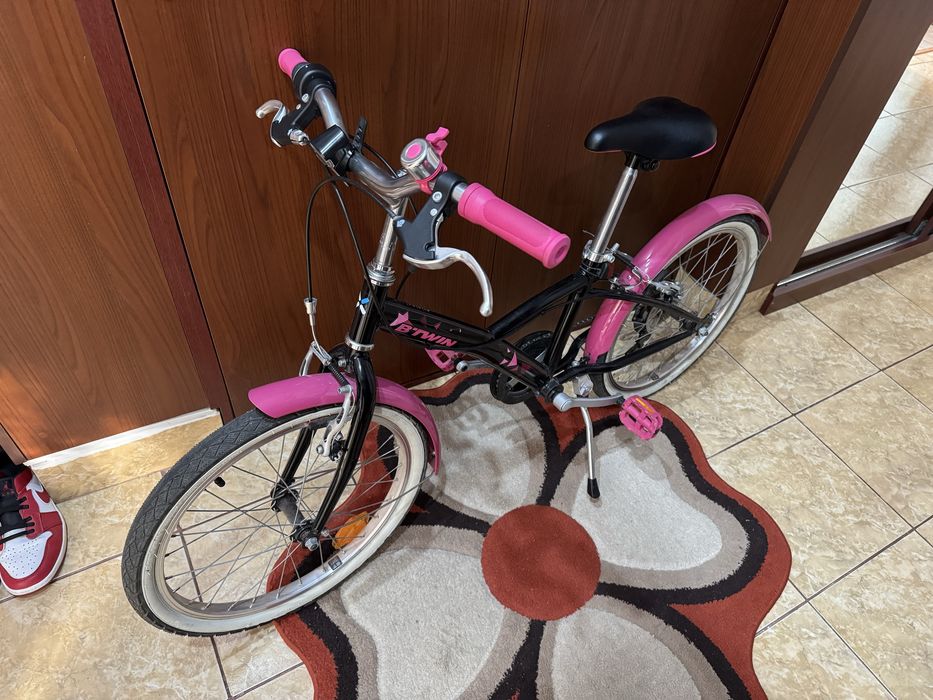 Bicicleta BTWIN 500 pe 20” pentru fetite 6-10 ani