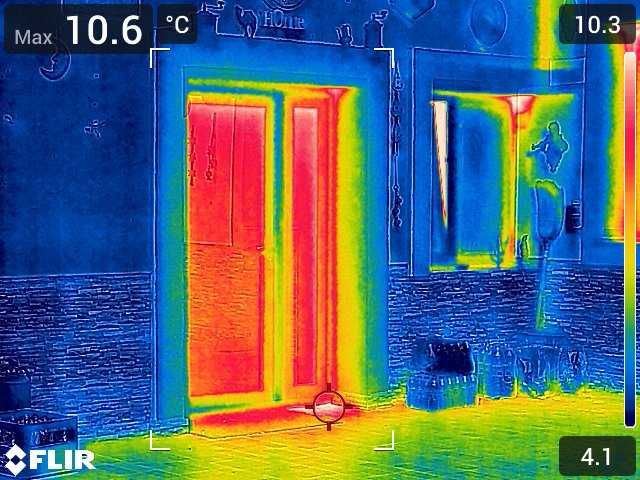 Termografie si testare etansare la aer cu usa suflanta (blower door)