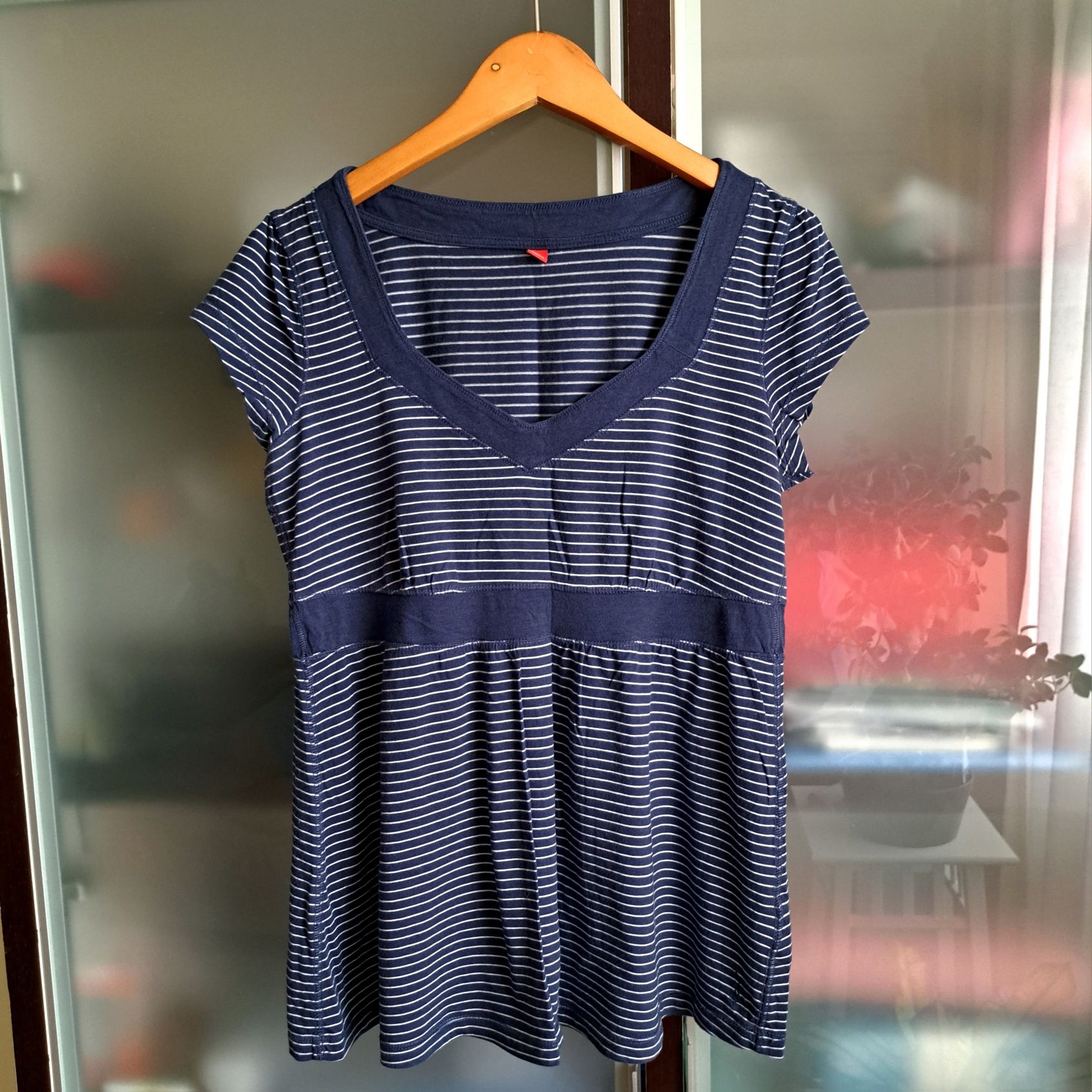 Top cu peplum de la Esprit