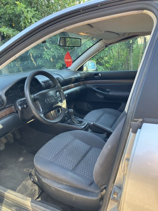 Продава се AUDI A4 1.8T