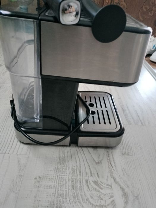 Vând expreEspressor de cafea Star-Light manual EMD-1511W, 15 Bar, 1100