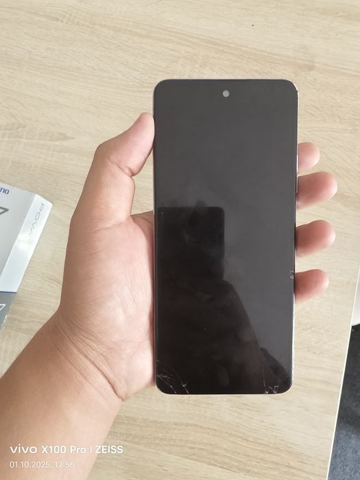 Tecno pova 3 telefoni