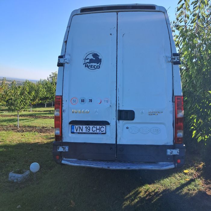 Vând iveco daily 2.3 2007 în stare foarte bună