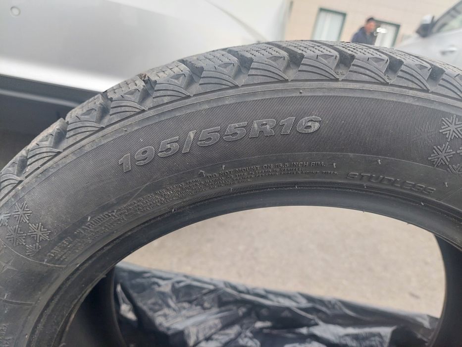 Продааеться шины.