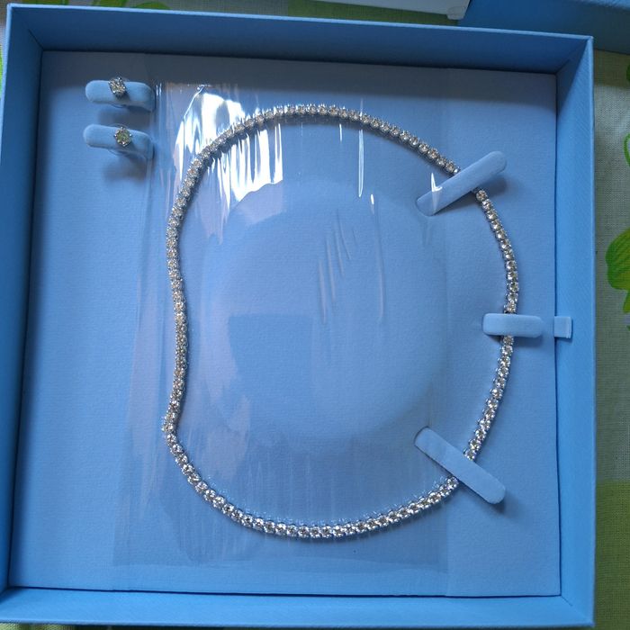 Swarovski бижута