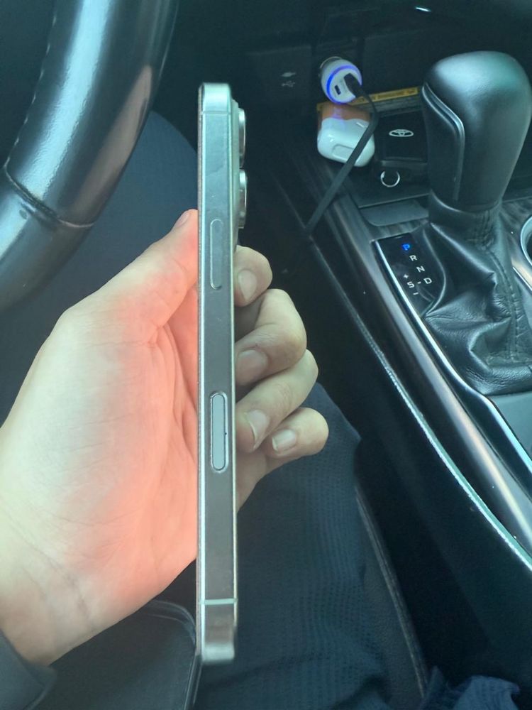 Продается Iphone 16 pro