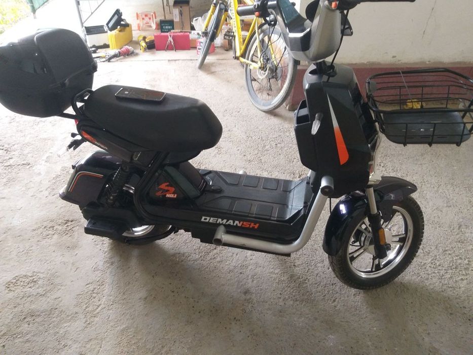 Электроскутер янги