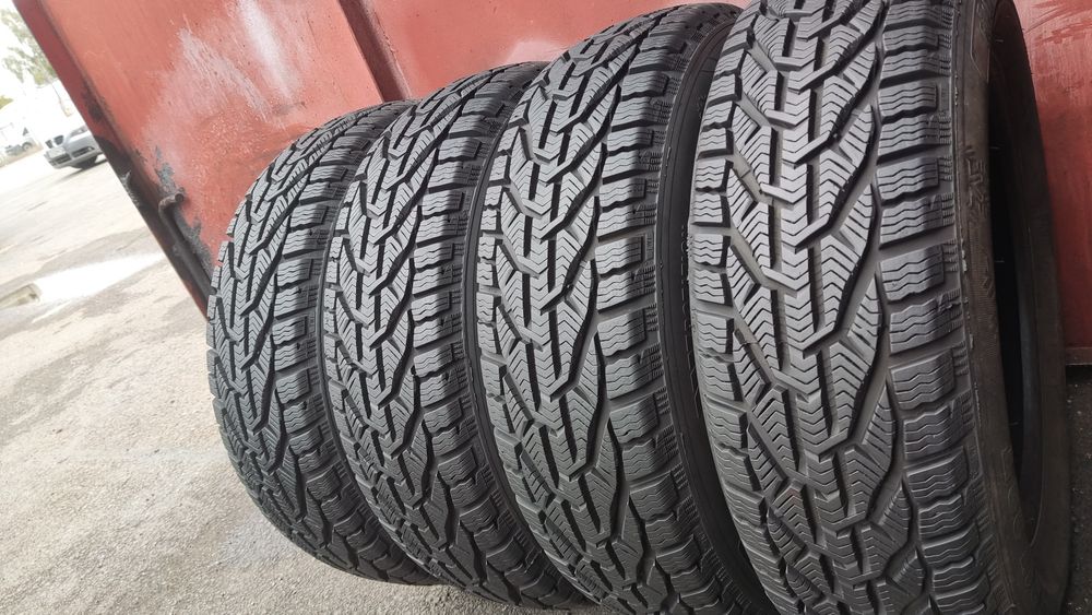 4бр. зимни гуми 185/65/15 Riken Snow Winter 
dot2222
8.2mm
Перфектно с