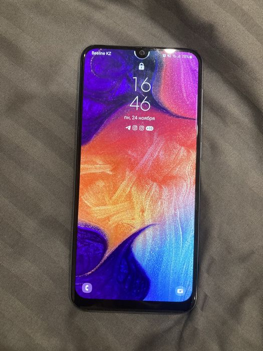 Смартфон Samsung Galaxy A50 6/128Gb
