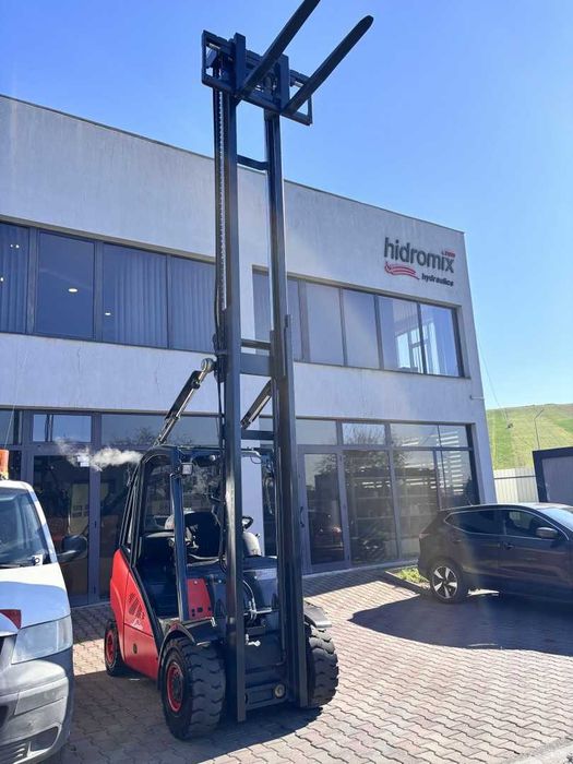 Stivuitor - Motostivuitor Linde H30T GPL An fabricație 2009