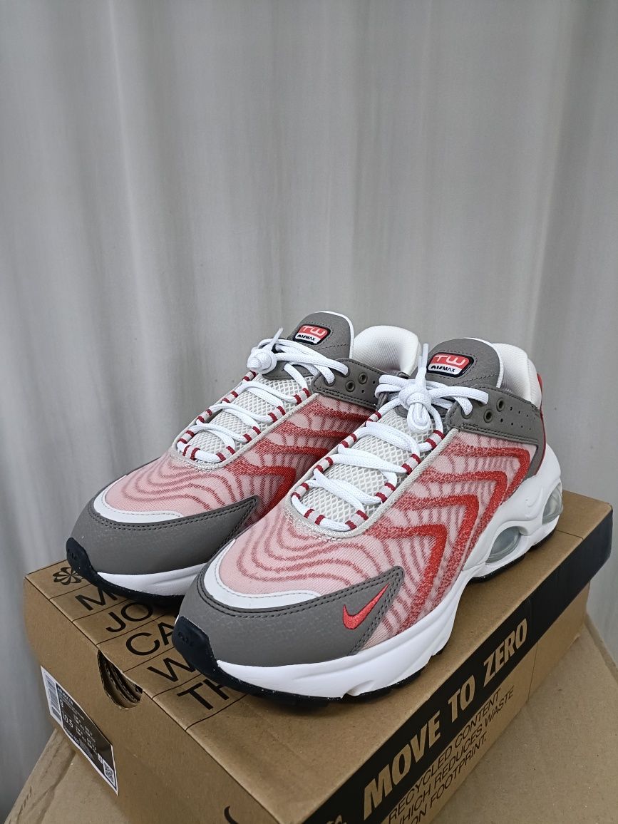 Nike Air Max TW номер 42 и 42.5 код 6A