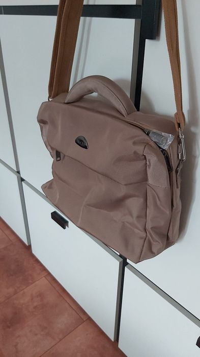 Ganta dama Lamonta,si samsonit