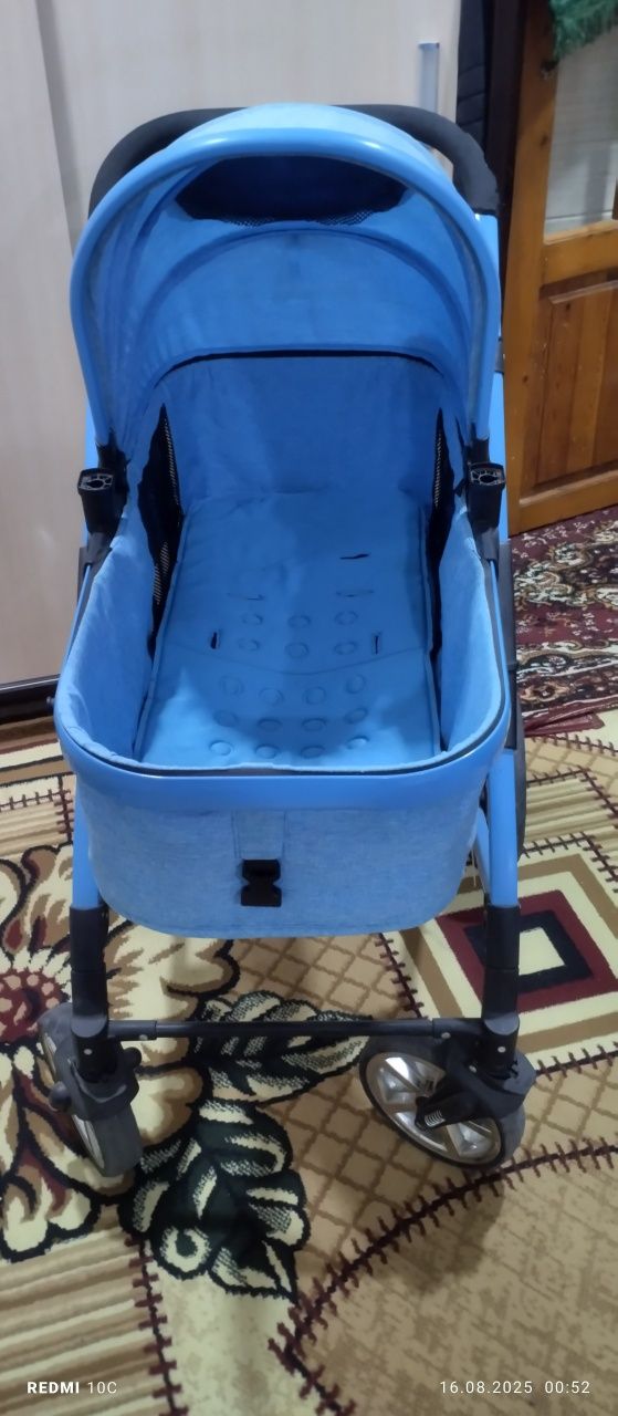 Прдоётся детский каляска