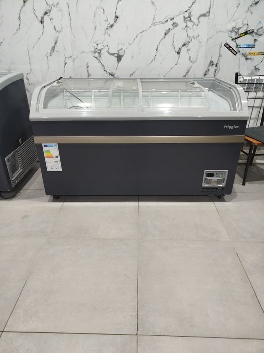 Витринная морозилка
