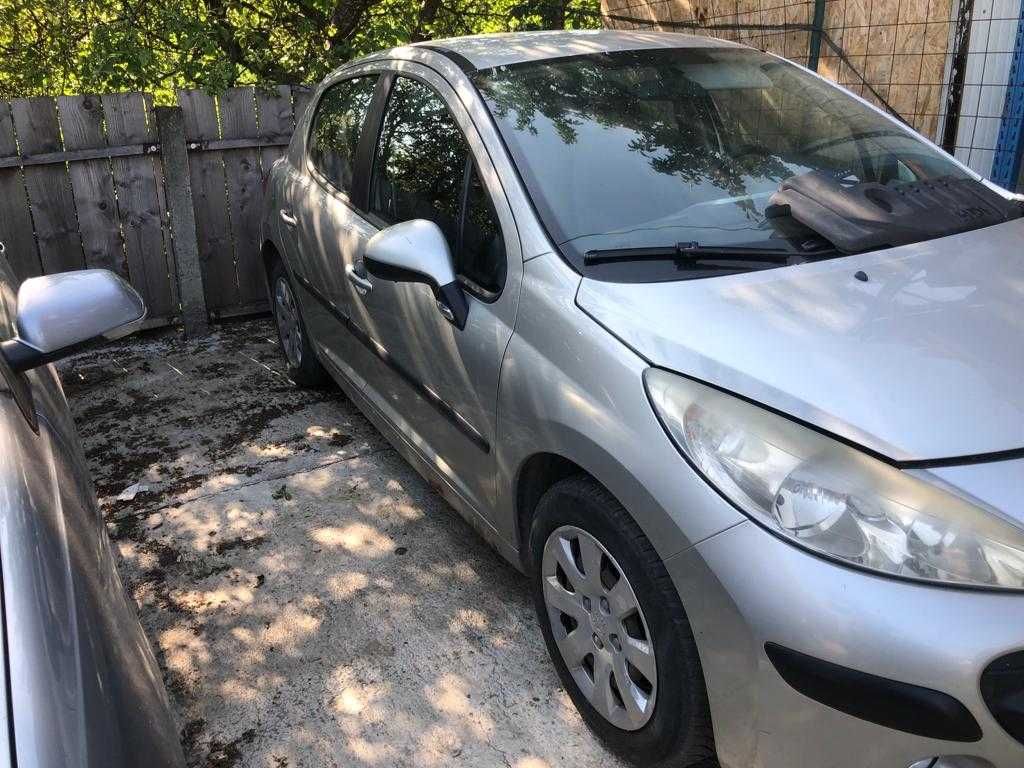 Faruri Peugeot 207