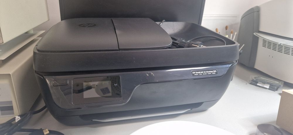 Imprimanta wifi Hp DeskJet 3835 ink advantage multifuncționala scanner