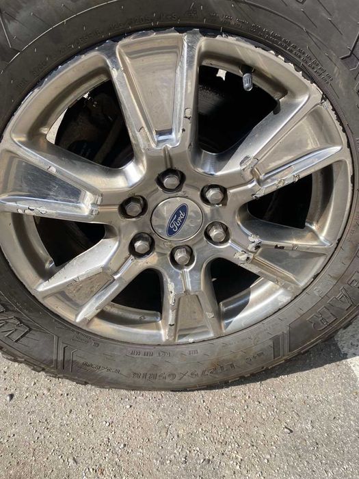 Гуми с джанти 6Х135 18