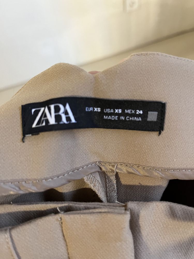 Классические брюки Zara