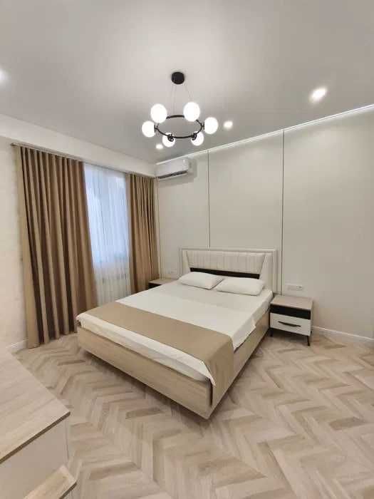 Срочно!!! Сдаётся 2Х 4/9 евро кв центр города в Себзор 378*