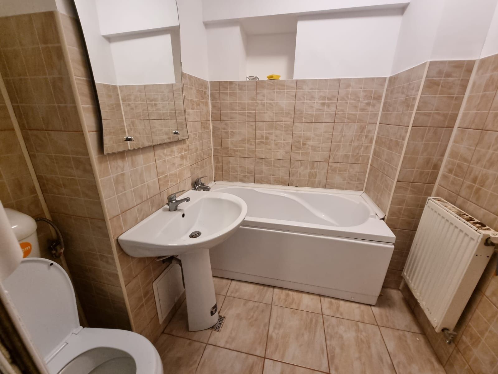 3 camere ultracentral Bacau