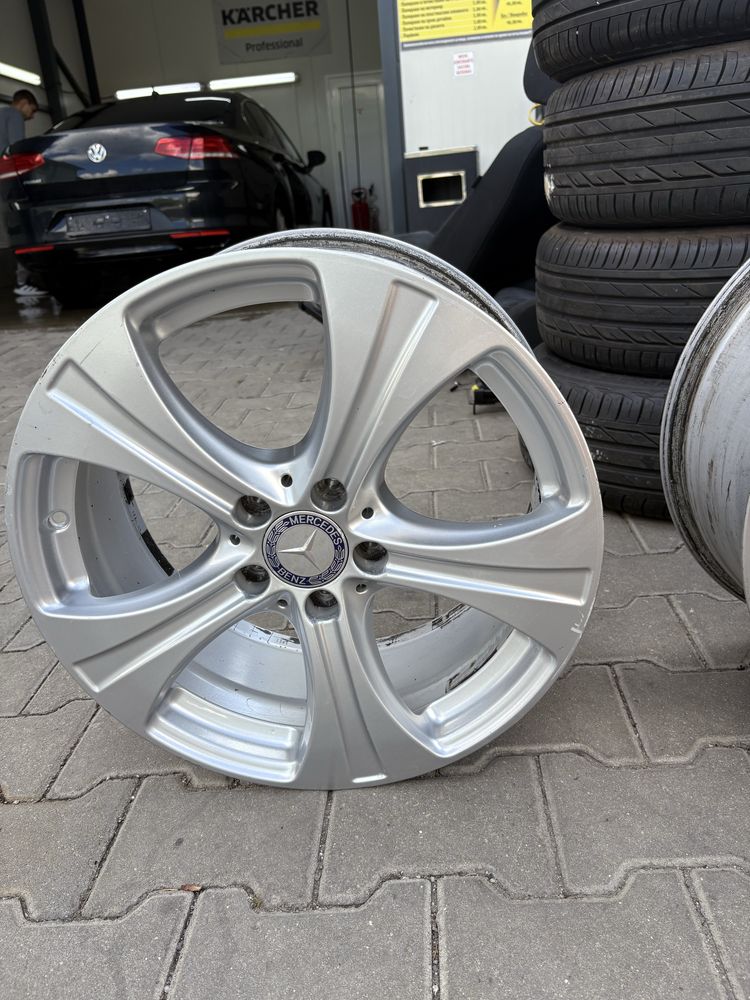 Джанти Merceses GLC 18 цола