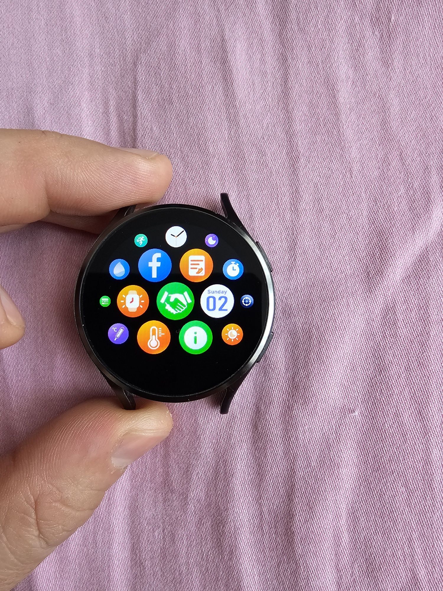 Smart watch смарт часовник с функции за здраве