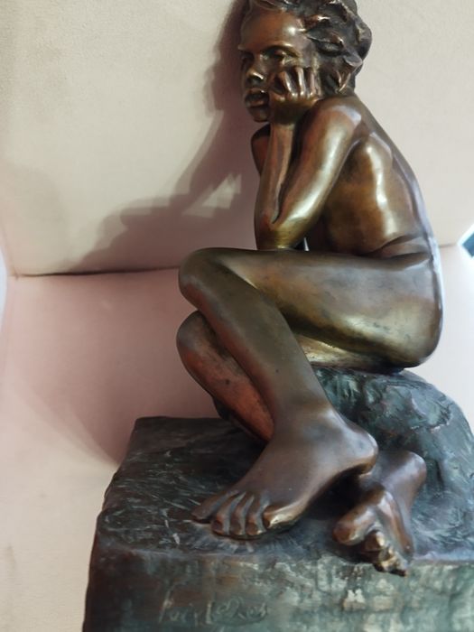 Уникална бронзова скулптура