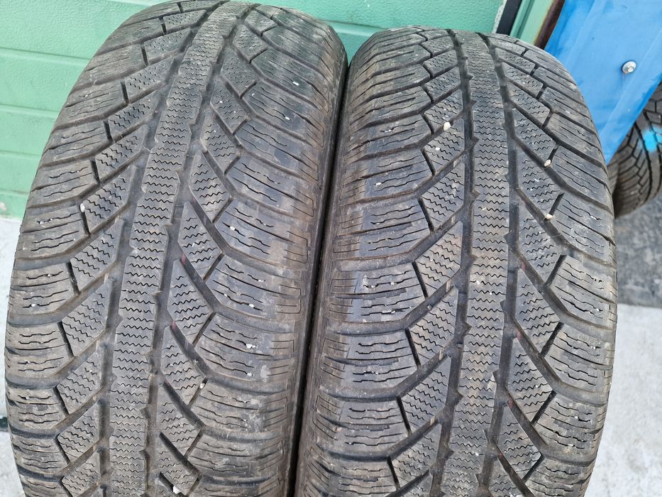 Anvelope 235/60R18 marca Semperit, M +S, DOT 2021
