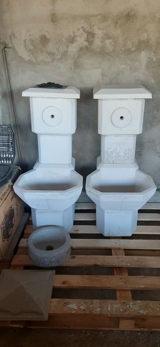 Vând fântanita de gradina / curte / cismea
