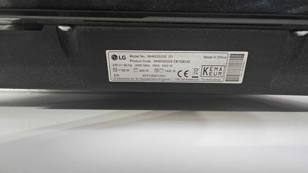 Cuptor cu microunde LG 25 l