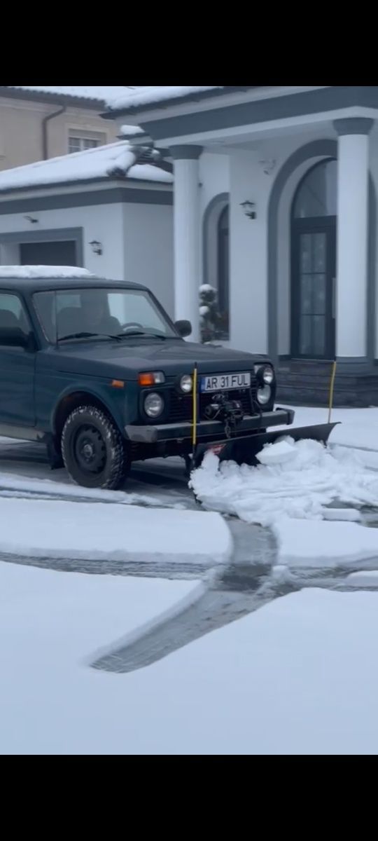 LADA NIVA 2010 1.7i 48000 km.