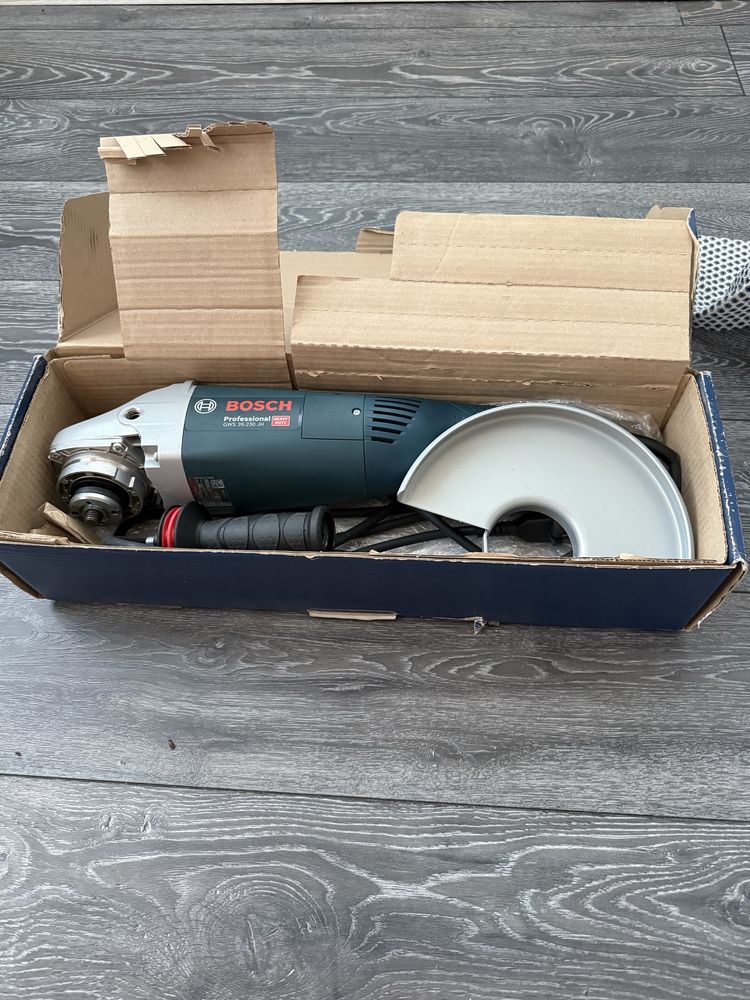 Ъглошайф bosch 2600w
