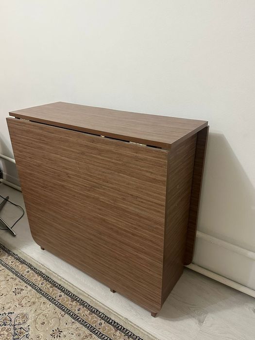 Срочно продам стол раскладной