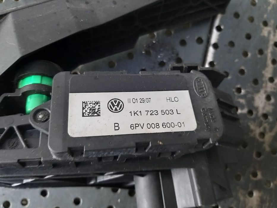 Pedala acceleratie 2.0 tdi vw passat b6 3c 1k1723503l 6pv00860001