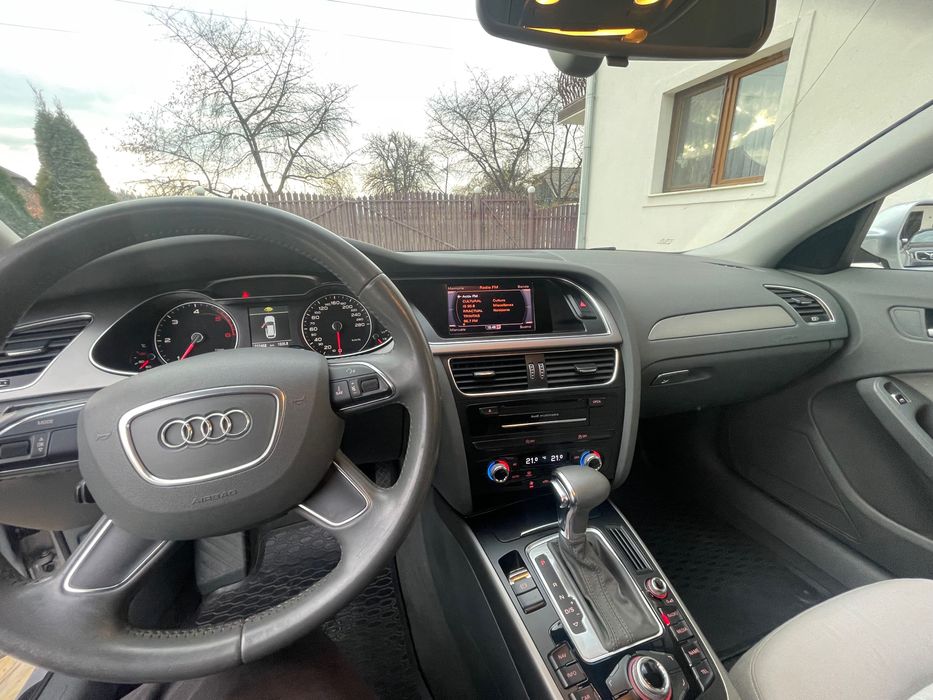 Audi a4 b8 2.0 tdi 143cp 2012 facelift