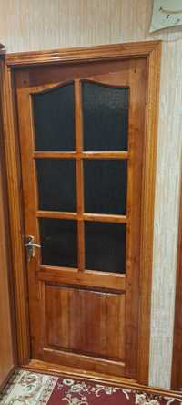 Двери, окна деревянный лакированный