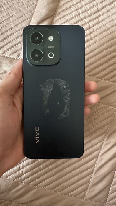 Продатется телефон Vivo Y28