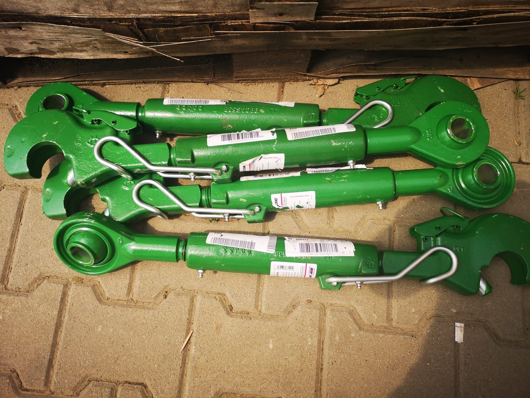 Tirant central cu cioc catg 3 diametru bila 32mm original john deere v